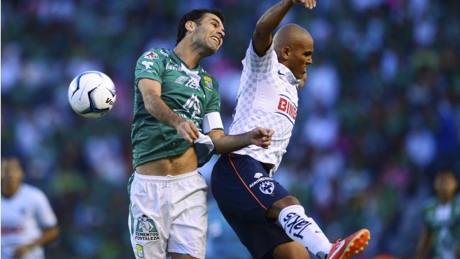 Humberto Suazo anotó en derrota de Monterrey en el torneo mexicano