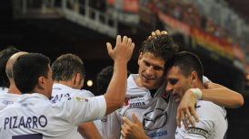 David Pizarro fue titular en goleada de Fiorentina sobre Genoa por la liga italiana
