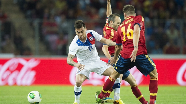 Chile fue incapaz de mantener su ventaja y cedió un agónico empate ante España