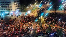 Carabineros dispuso desvíos de tránsito por festejos en Plaza Italia