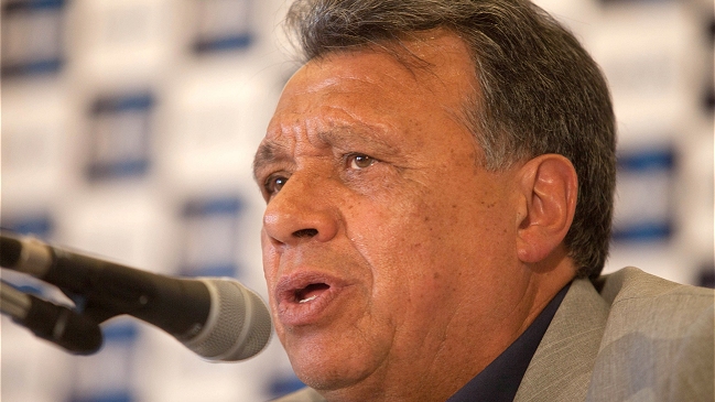 Elías Figueroa: Chile en Brasil debe estar a la altura de los grandes