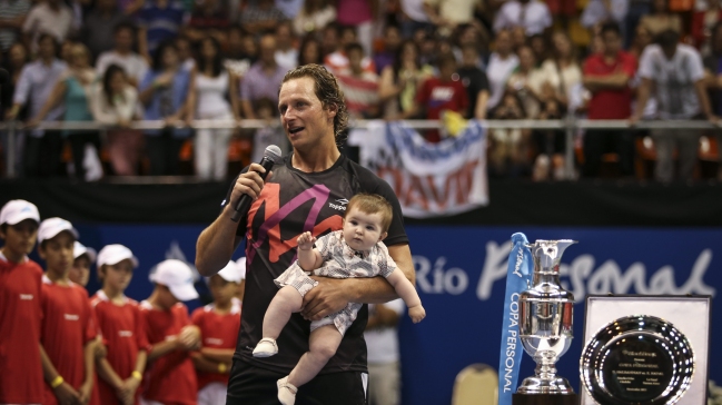 Nalbandian venció a Nadal en la primera de sus despedidas