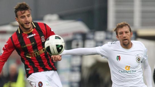 Felipe Seymour celebró con Spezia en una nueva fecha de la Serie B de Italia