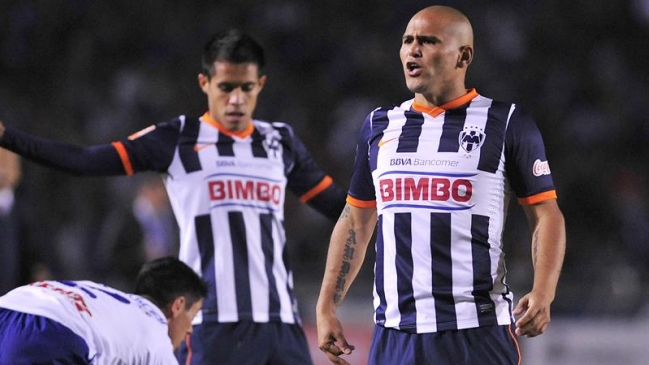 Humberto Suazo descargó su ira ante la prensa deportiva mexicana