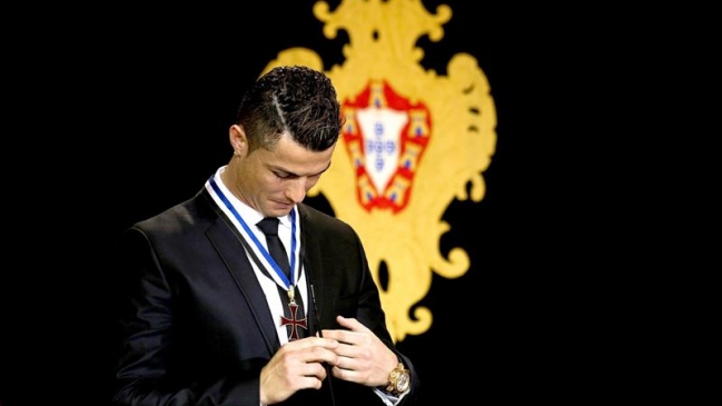 Cristiano Ronaldo fue distinguido por el gobierno portugués