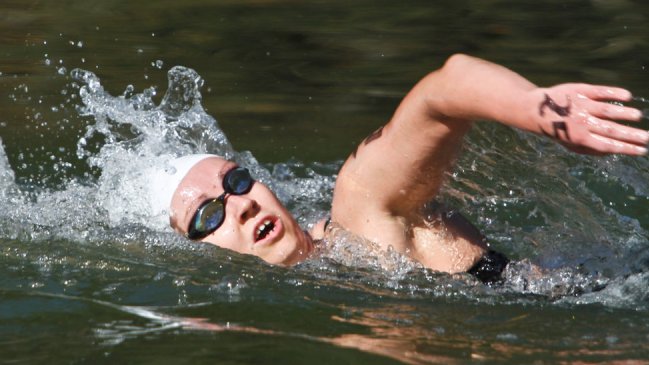 Kristel Köbrich triunfó en competencia de aguas abiertas de Santiago 2014