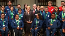 Presidenta Michelle Bachelet recibió a medallistas chilenos en los Parasudamericanos