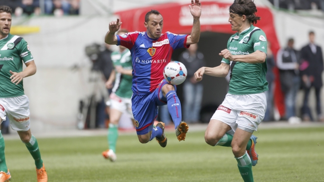 FC Basilea y Marcelo Díaz dieron otro paso hacia el título en Suiza