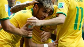 Selección brasileña celebró su clasificación con samba y un día libre