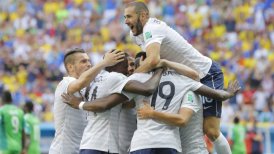 Francia despertó al final para superar a Nigeria y meterse en cuartos del Mundial