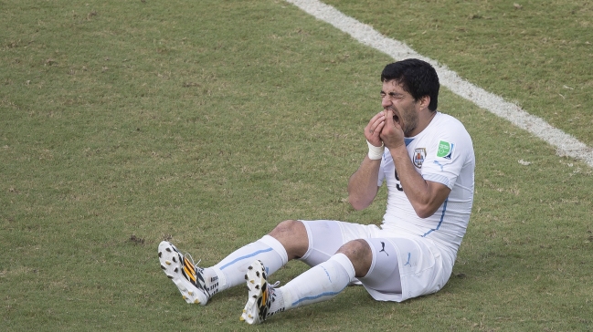 FIFA confirmó que Luis Suárez puede entrenar y ser transferido