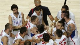 Serbia cortó la racha de Grecia y la eliminó del Mundial