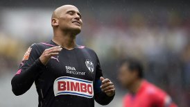 Humberto Suazo volvió a las canchas en derrota de Monterrey ante América