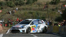 Sebastien Ogier acaricia el título del Mundial de Rally
