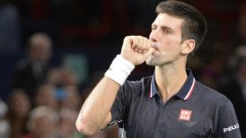 Novak Djokovic arrolló a Marin Cilic en su debut en el Masters de Londres