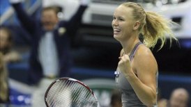 Caroline Wozniacki y Venus Williams definirán la corona en Auckland