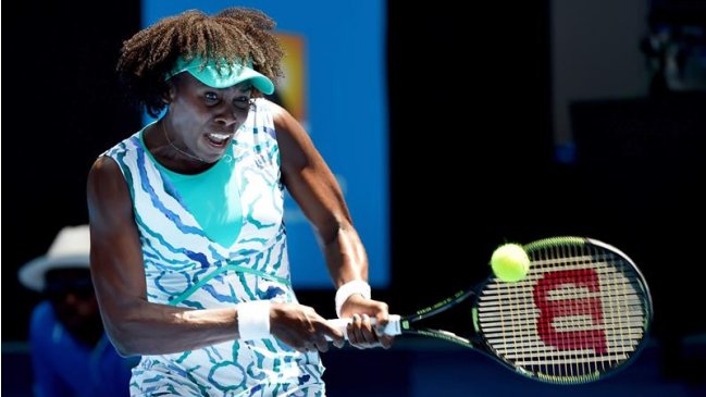 Venus Williams avanzó a los octavos de final del Abierto de Australia tras vencer a Camila Giorgi