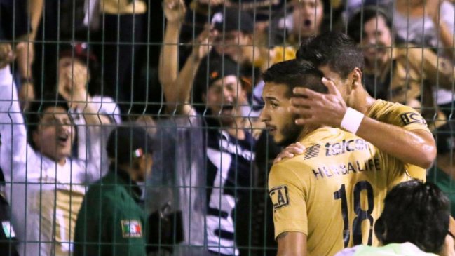 Isaac Díaz sumó minutos en caída de Jaguares ante Pumas en el fútbol mexicano