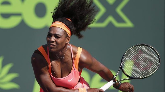 Serena Williams no tuvo problemas para avanzar a la cuarta ronda del Masters de Miami