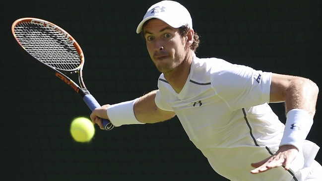 Andy Murray ganó con solvencia en su debut en Wimbledon