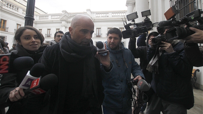 Jorge Sampaoli y su cuerpo técnico se reunió con Michelle Bachelet en La Moneda