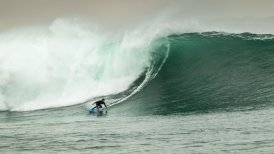 Con fuertes marejadas arrancará este miércoles cita mundial del surf en Arica