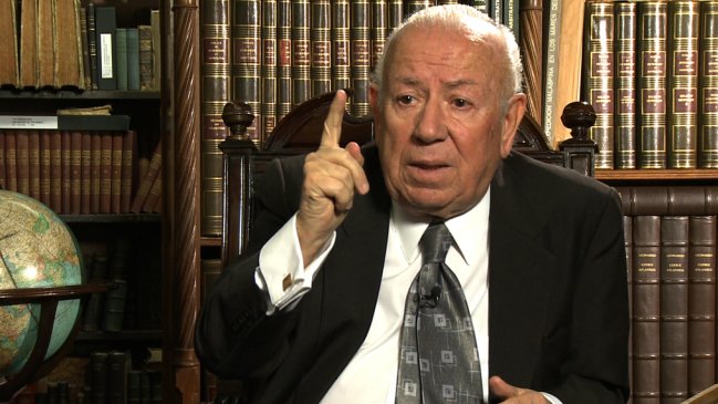 Falleció el ex relator deportivo y político Carlos González Márquez
