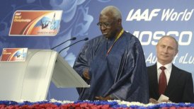 Lamine Diack dimitió como miembro honorario del Comité Olímpico Internacional