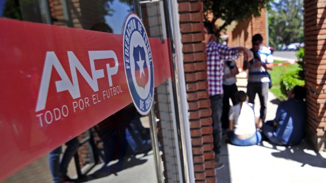 15 clubes figuran entre los beneficiados por los préstamos irregulares de la ANFP