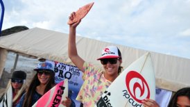 Ariqueña Lorena Fica logró el bicampeonato en el Circuito Nacional de Surf en Rapa Nui