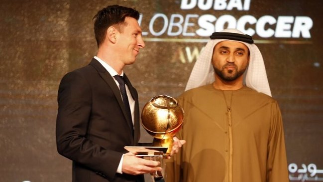 Lionel Messi fue galardonado con el Globe Soccer Award en Dubai