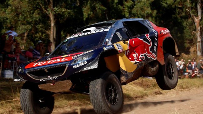 Sebastien Loeb triunfó en autos este lunes en el Dakar