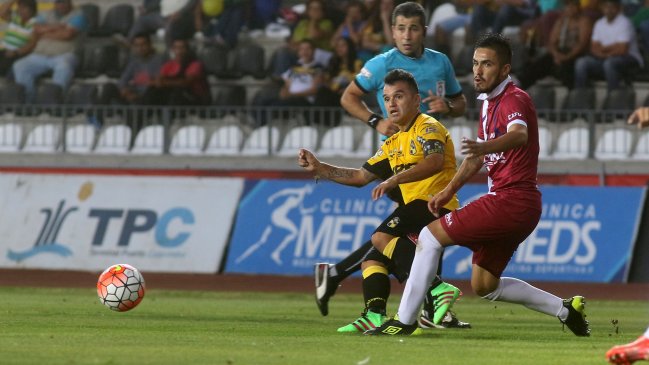 Coquimbo Unido y Deportes La Serena igualaron en un entretenido clásico por la Primera B