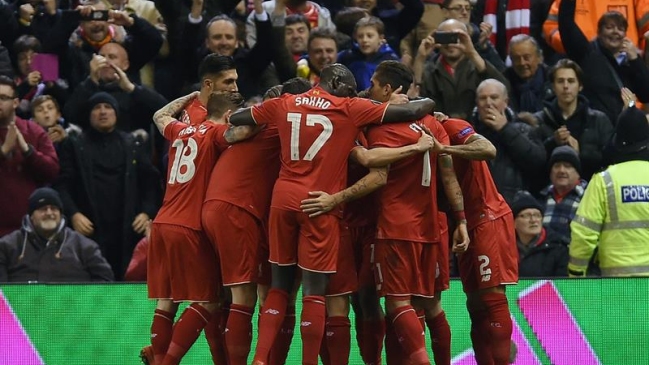 Liverpool venció a Manchester United en choque por la Europa League