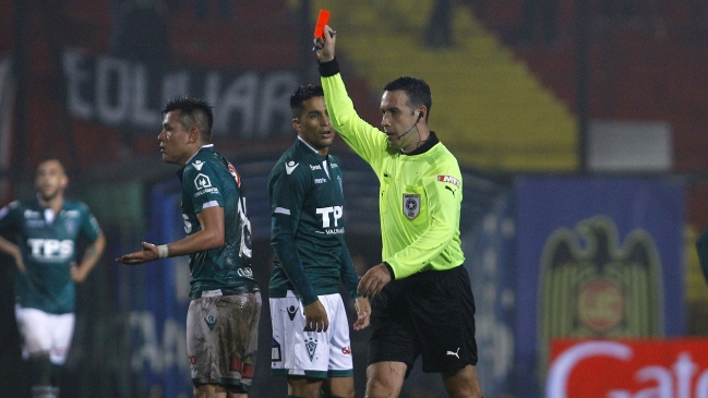 Carlos Muñoz fue absuelto por el Tribunal de Disciplina y podrá jugar ante Deportes Antofagasta