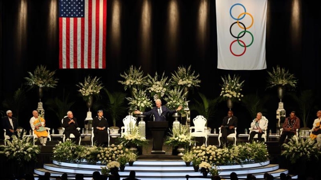 Restos de Muhammad Ali descansan en Louisville tras un emotivo adios