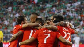 Chile lució sus pergaminos para darle una paliza a México y avanzar a semifinales