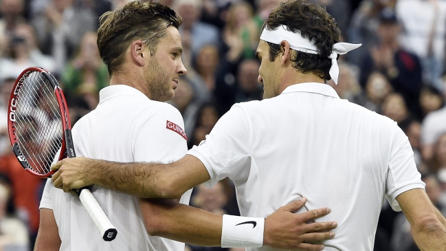 Roger Federer no tuvo compasión con el profesor de tenis que asombró Wimbledon