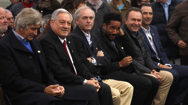 Presencia de Pellegrini, Pizzi y Beausejour marcó emotivo homenaje a Fernando Riera