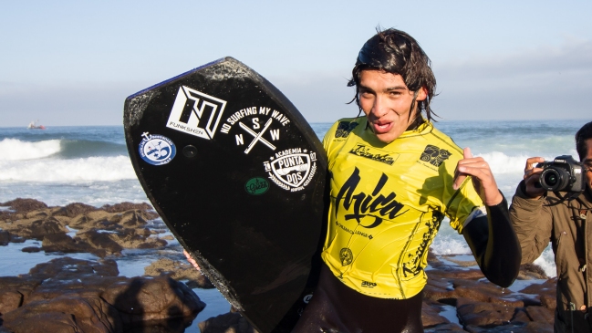 Joven iquiqueño eliminó a campeón mundial de bodyboard en Arica Chilean Challenge