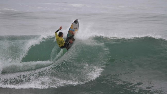 Brasileño de 19 años se quedó con el Rip Curl Pro Search de surf en Caleta Pellines