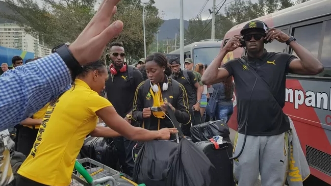 Usain Bolt causó furor en la Villa Olímpica de Río: Sería óptimo encontrarme con Neymar