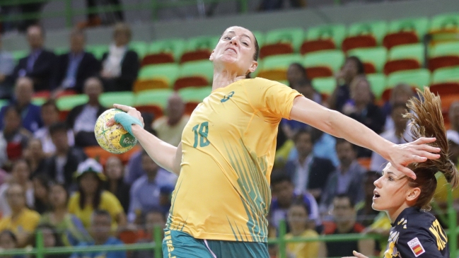 Brasil clasificó con sufrimiento a cuartos de final del balonmano femenino