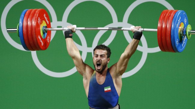 El iraní Rostami rompió el récord mundial en los 85 kilos de levantamiento de pesas