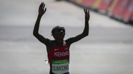 Jemina Sumsong le dio a Kenia su primer oro en un maratón olímpico femenino
