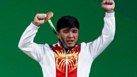 Pesista de Kirguistán perdió su medalla de bronce por dopaje