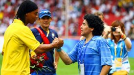 Maradona y Ronaldinho encabezarán "Partido para la Paz" en Italia