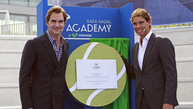 Rafael Nadal inauguró su academia acompañado por Roger Federer