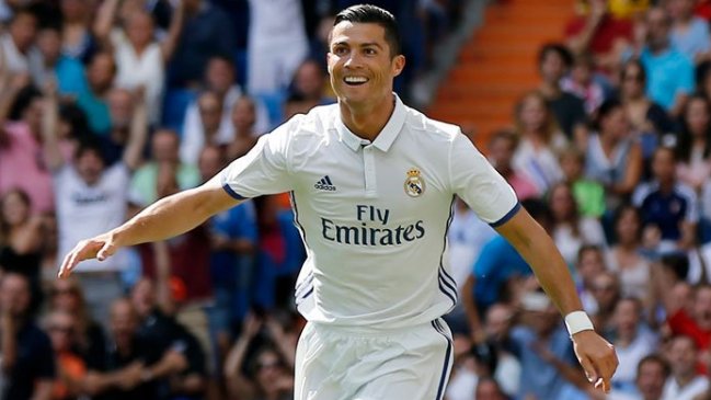 Cristiano Ronaldo renovó contrato con Real Madrid hasta el año 2021