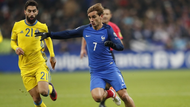 Francia doblegó a Suecia y tomó la punta en el Grupo A de las Clasificatorias europeas